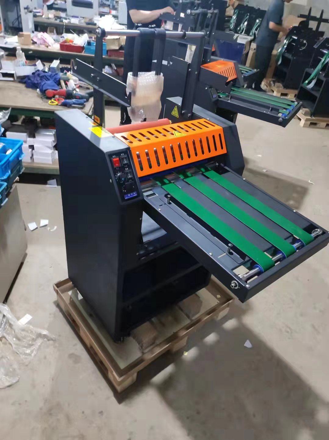 2台 A3 A4 ホット＆コールドラミネーター RC8400 - Laminator Cold Roll のレビューと価格